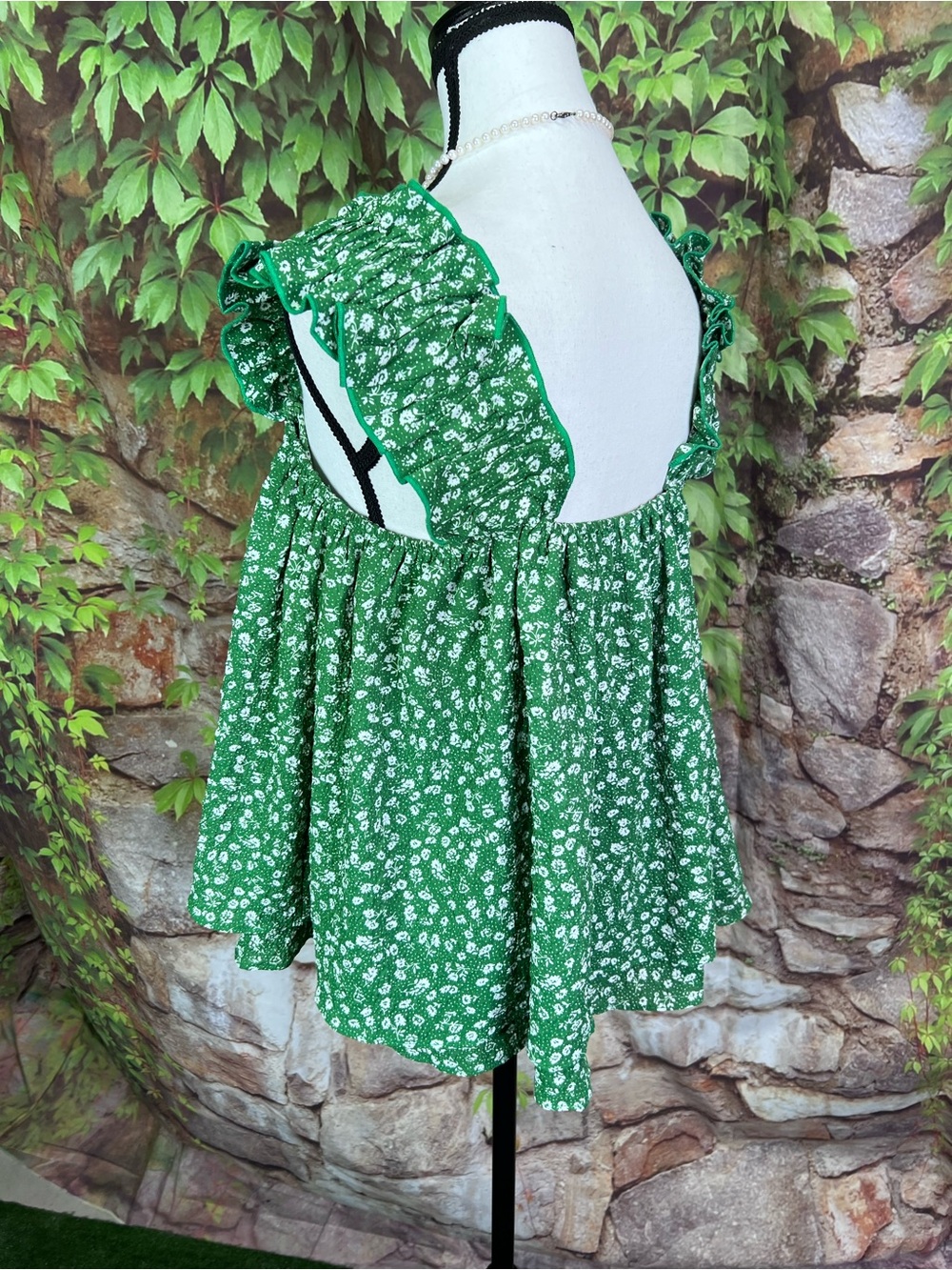 HYACINTH HOUSE Green and White Floral Smocked Neckline On/Off the Shoulder Top S - Picture 5 of 11